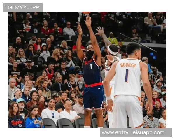 阿伦表现低迷12投仅3中仅得9分2篮板1抢断引发热议