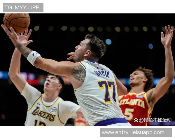 湖人对决老鹰双方阵容残缺ESPN胜率预测湖人仅42老鹰占优58